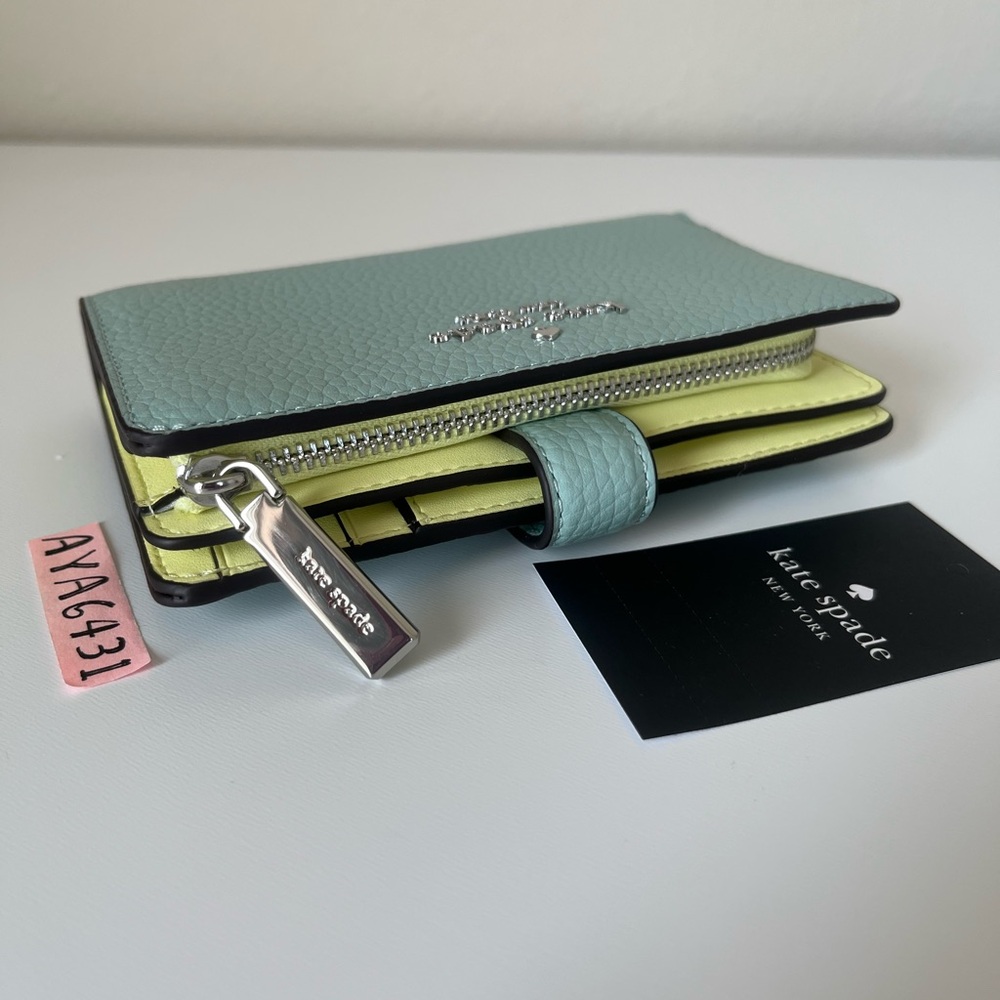 Kate Spade Wallet🎈🎈 - Picture 4 of 10